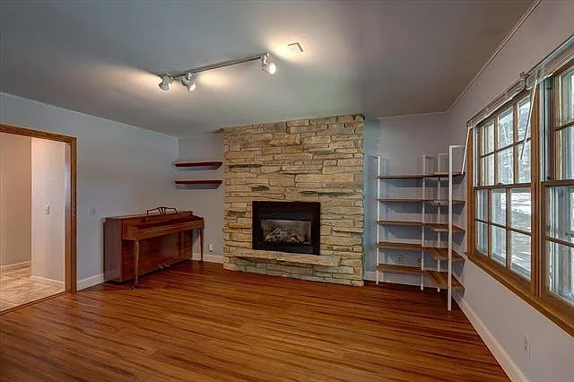 6317 Masthead Dr — Photo 13