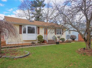 14 Demarest Pl, Piscataway, NJ 08854