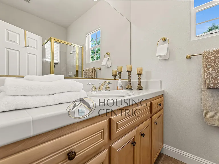 4005 Royal Troon Dr — Photo 50
