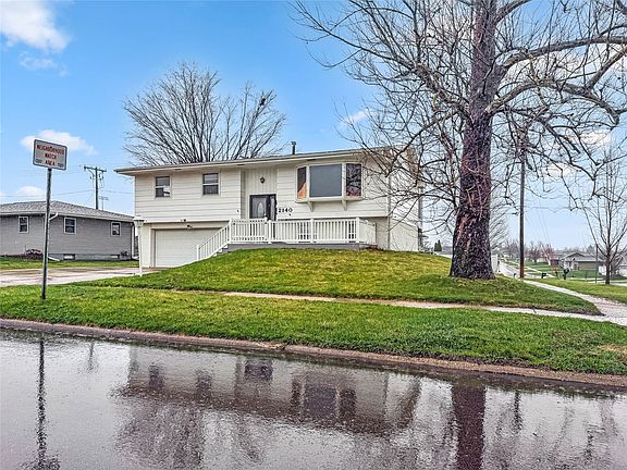 2nd image of 2140 Hillview Dr