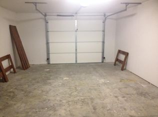 7065 Old Hinkleville Rd, West Paducah, KY 42086