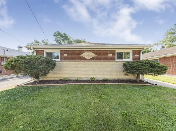 1502 Johnson St, Lockport, IL 60441