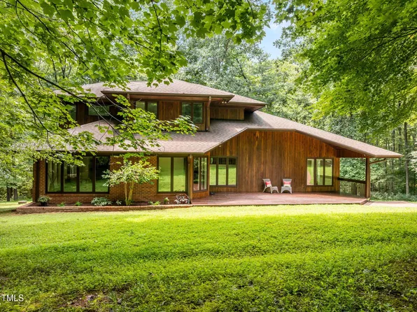 801 Creekstone Dr, Chapel Hill, NC 27516