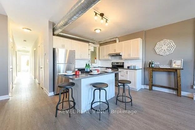 1000 King St E #1006 — Photo 9