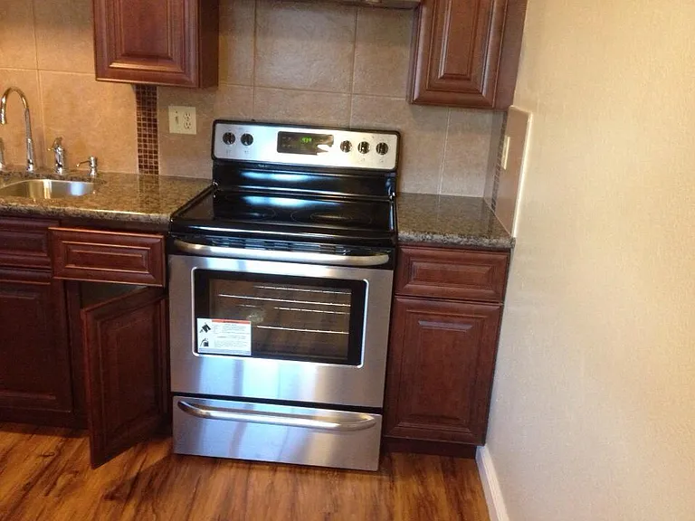 885 Branham Ln — Photo 6
