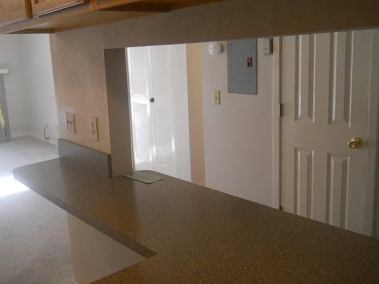 225 E 8th Ave #C6 — Photo 7