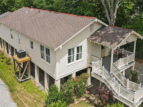 4th image of 406 Carroll St