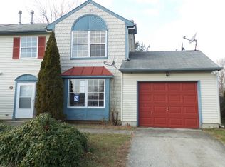 43 Old Orchard Dr, Sicklerville, NJ 08081