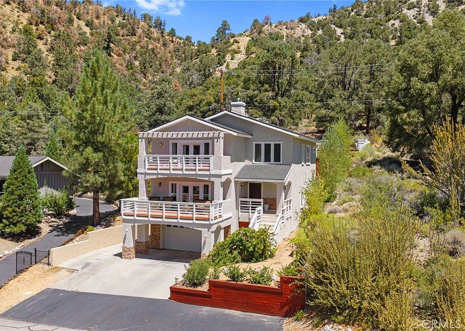 1st image of 1102 Rivera Dr
