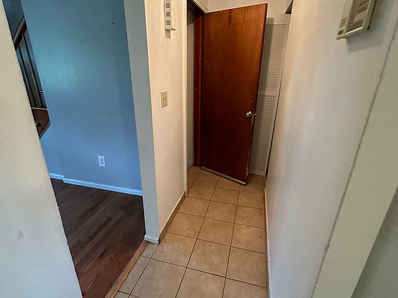 5th image of 40 Gladden St #8