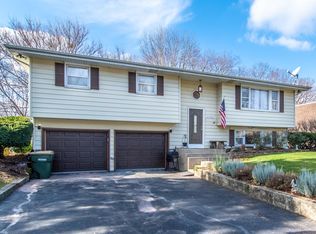 24206 S Burr Rd, Channahon, IL 60410