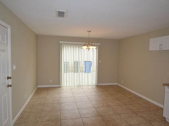 5th image of 854 Arundel Way