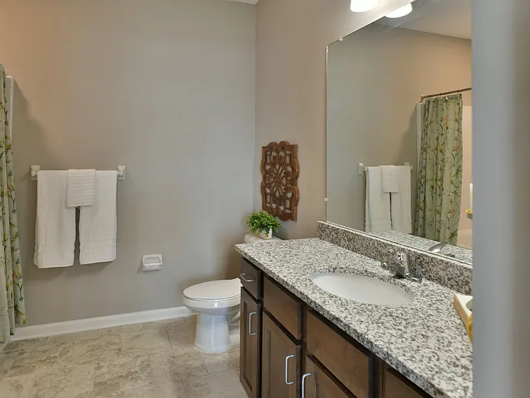 Meridian Park Apartments — Photo 7