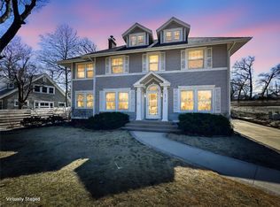 2319 Ridgeway Dr SE, Cedar Rapids, IA 52403