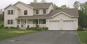 2nd image of 461 Pinecroft Ave