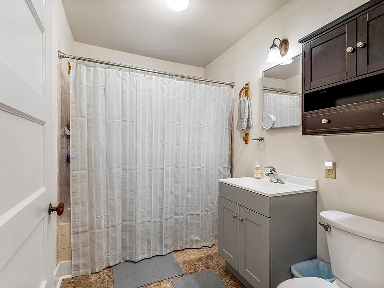 102 Lewis St — Photo 20