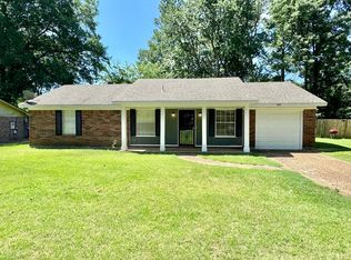 5595 Briarwood Dr, Horn Lake, MS 38637