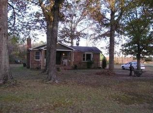 2284 Hosier Rd, Suffolk, VA 23434