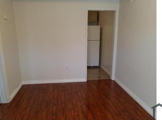147 E 101st St #A, Los Angeles, CA 90003