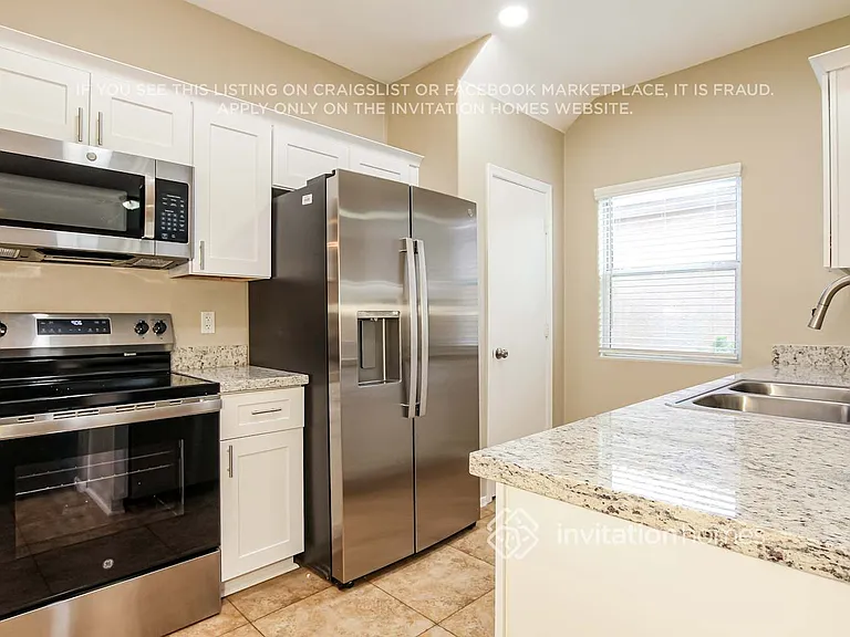 13952 N 132nd Ct — Photo 7