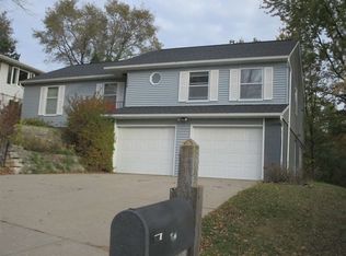 1338 Burry Dr, Iowa City, IA 52246