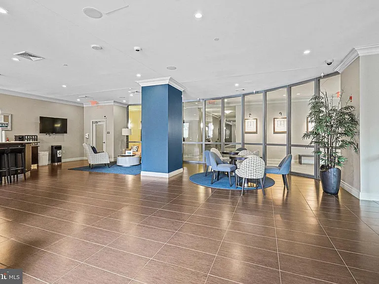 2451 Midtown Ave #1007 — Photo 44