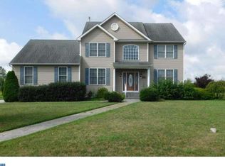100 Quail Ct, Monroeville, NJ 08343