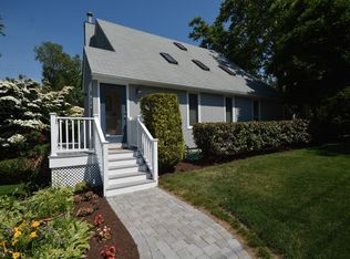 10 Riverview Dr, North Providence, RI 02904