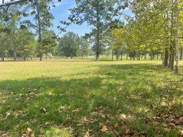 394 County Home Rd, Ellisville, MS 39437