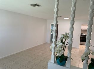 10022 8th St N, Naples, FL 34108