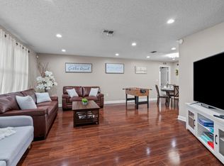 11782 David Ct, Seminole, FL 33778