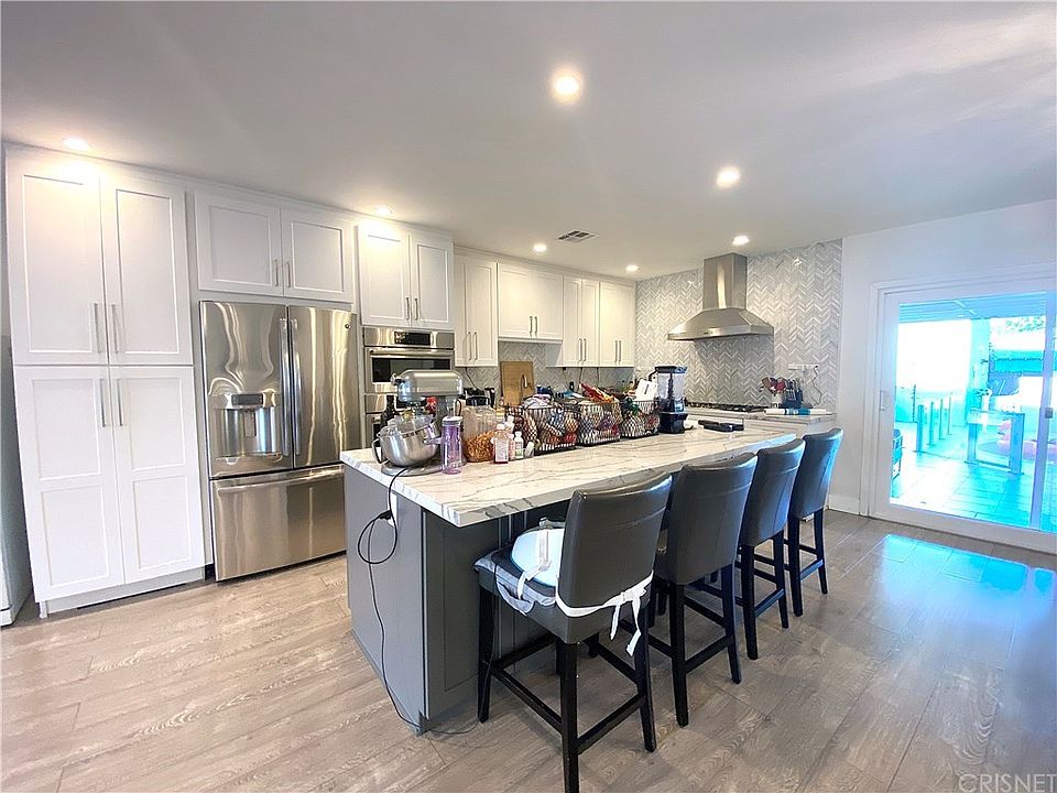 1st image of 6858 White Oak Ave