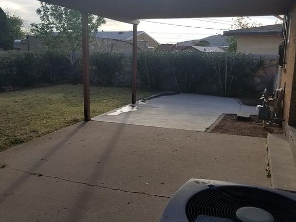 backyard patio with pergola