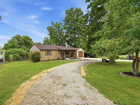 3rd image of 6027 Springdale Rd