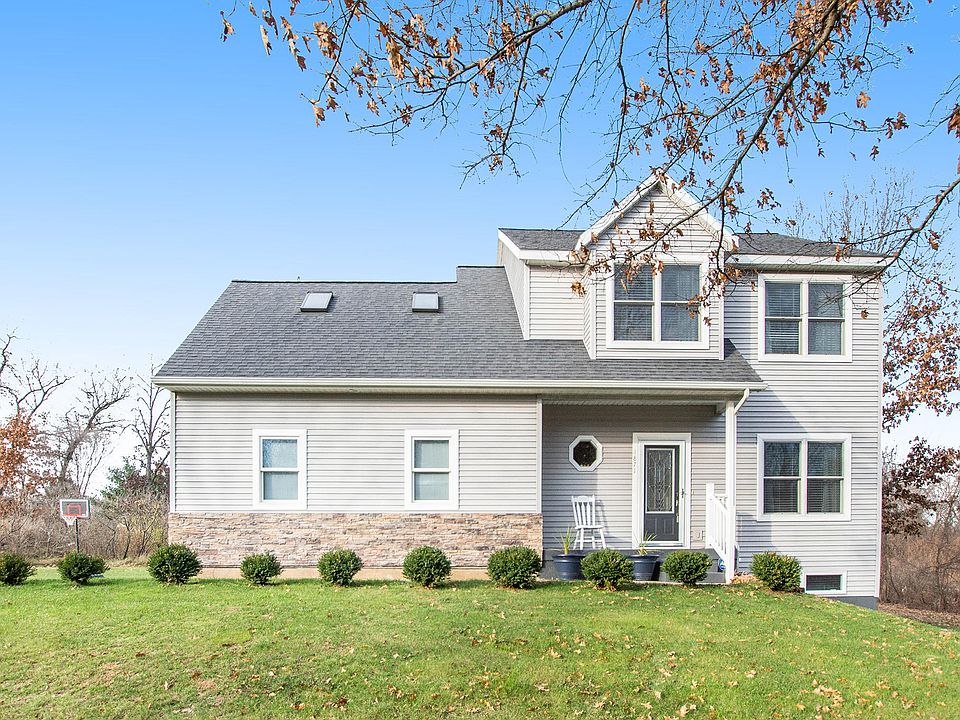 1st image of 1871 Woodbriar Ct NE