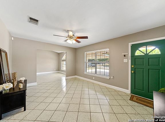 5th image of 1834 Rayburn Dr