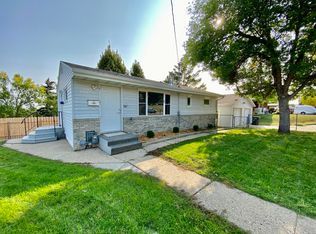 1207 3rd St NE, Mandan, ND 58554