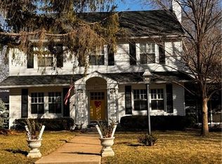 6415 Morningside Dr, Kansas City, MO 64113