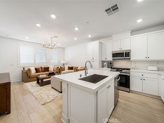 3rd image of 1683 Jade Rd