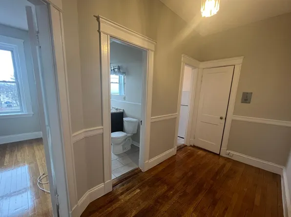 1195 Commonwealth Ave #6, Allston, MA 02134