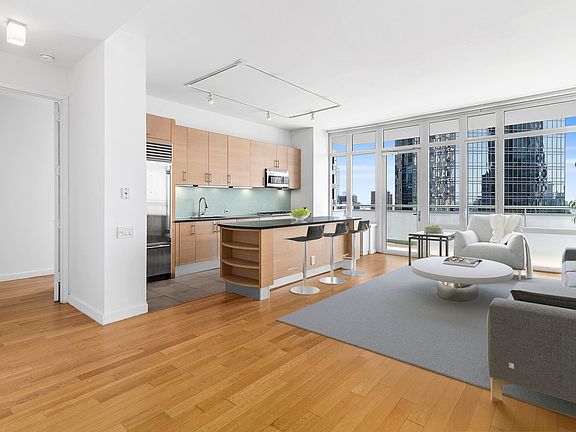 2nd image of 325 5th Ave APT 40D