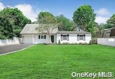 70 Meyer Lane, Medford, NY, 11763