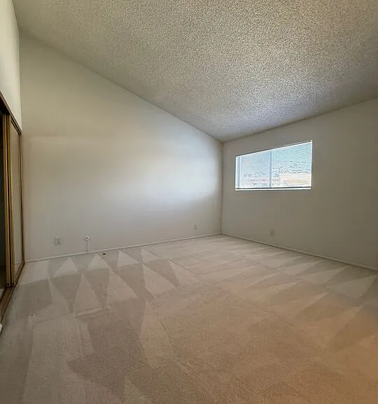 2809 Montrose Ave #10 — Photo 28