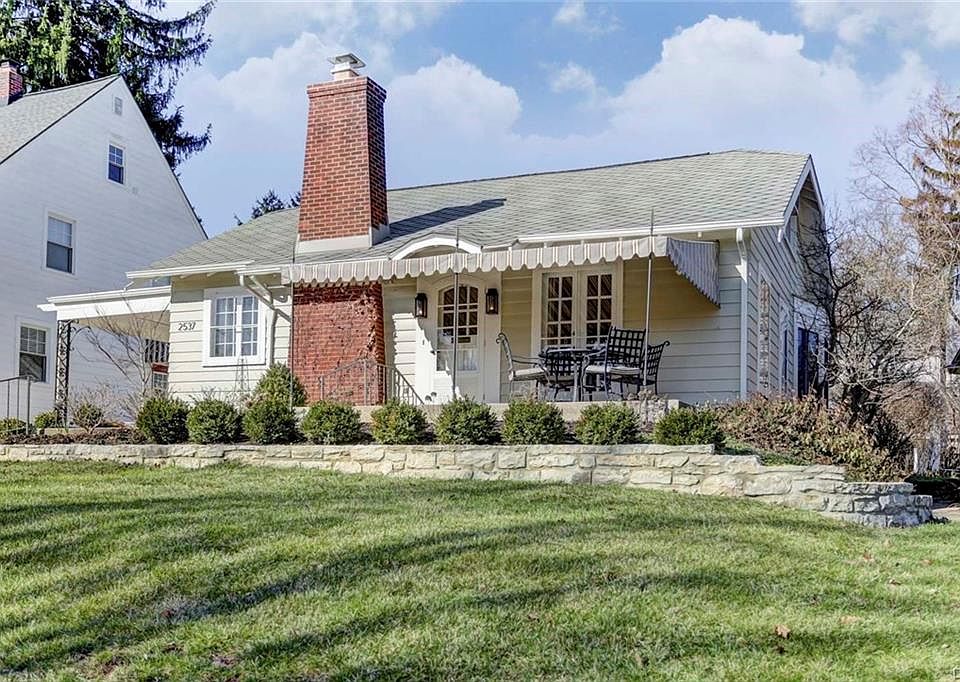 1st image of 2537 Roanoke Ave