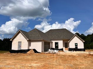 152 Landry Dr, Brandon, MS 39047