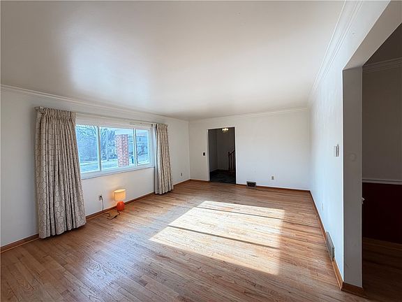 5th image of 10207 Pearl Rd