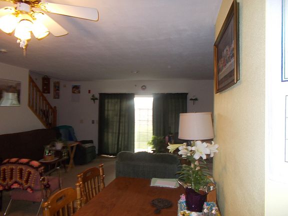 3rd image of 610 Shepherds Dr Unit 4