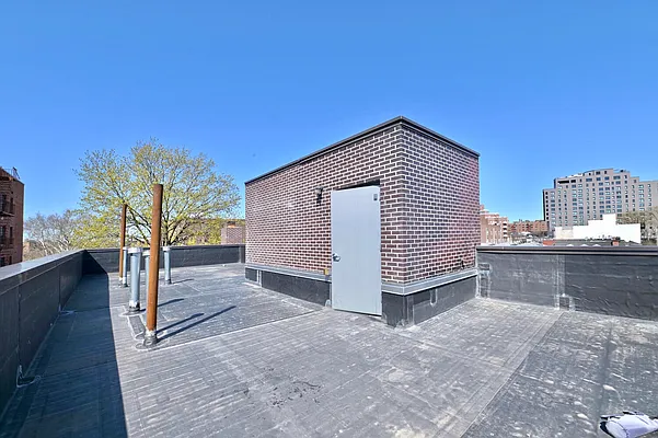 Sold by Amorelli Realty | media 47