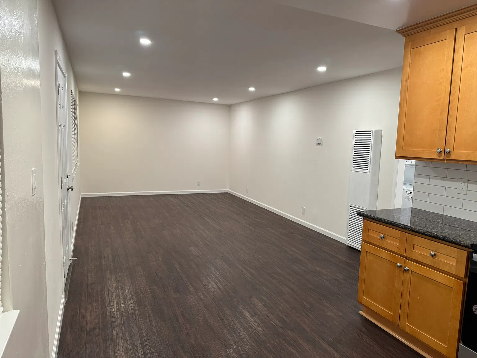 3460 Warburton Ave — Photo 4