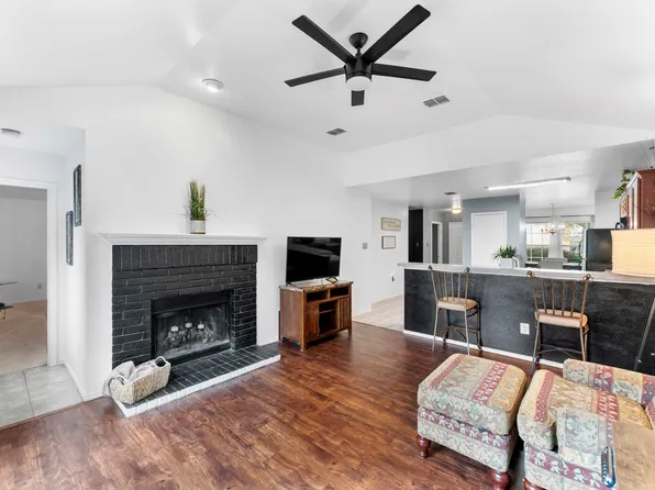 1610 Sax Leigh Dr, Dallas, TX 75241